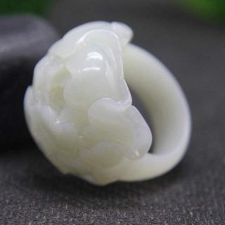 一折白玉戒指 女款 和田玉